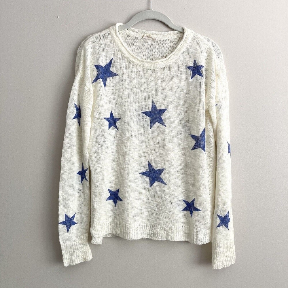 Hem & Thread Semi-Sheer Lightweight Long Sleeve Pullover Top Blue Stars Small
